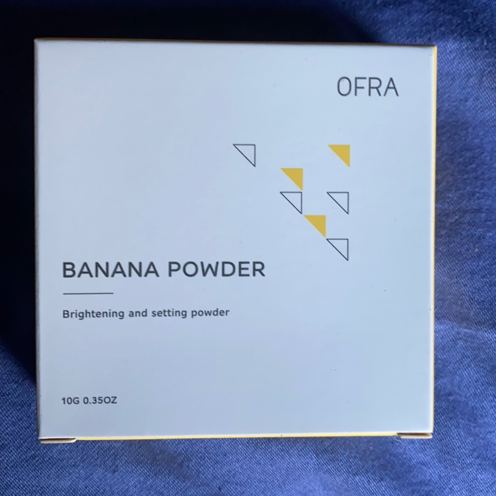 OFRA - Banana setting powder.